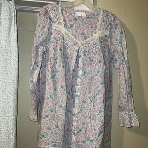 Eileen West Small Multi Colored Short Long Sleeve Lightweight Gown